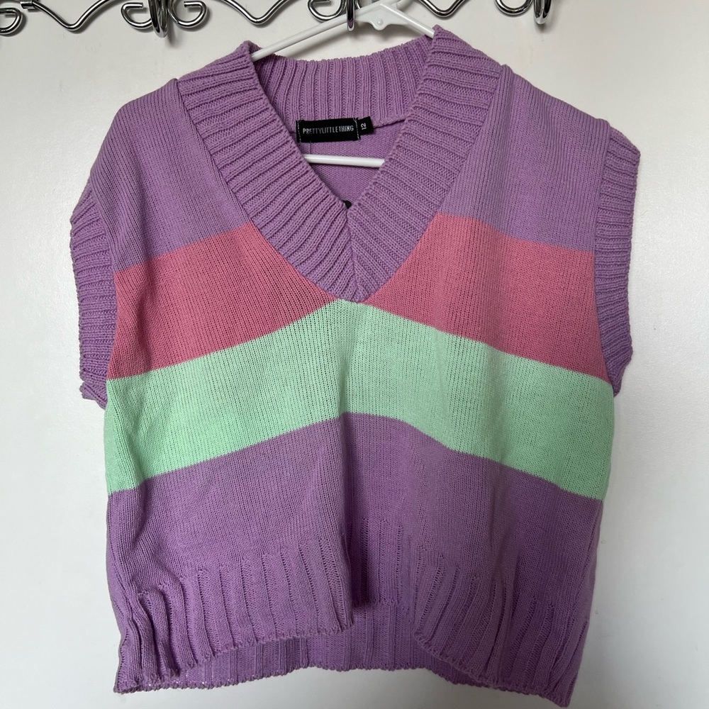 New with tags sweater vest from Pretty Little thing.